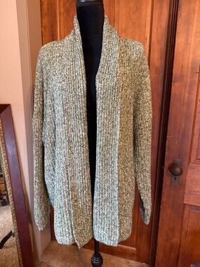 CAbi Open-Front Cable Knit Cardigan in Moss Green Marle. Size large